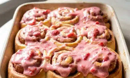 Strawberry Cinnamon Rolls